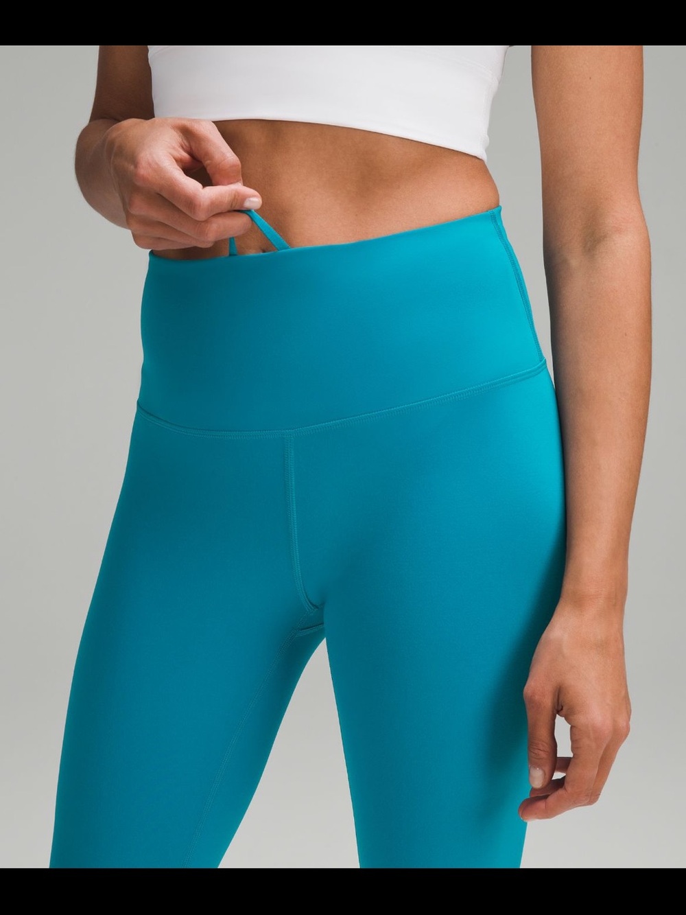 lululemon athletica High-Rise 7/8 Leggings in Dusty Blue - Picture 6 of 7